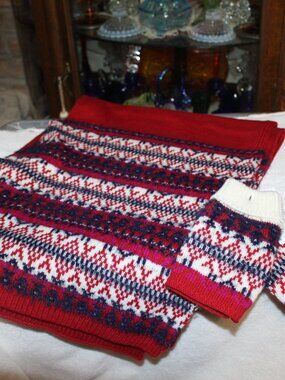 NWT Lane Bryant Scarf and glove set Pretty!!